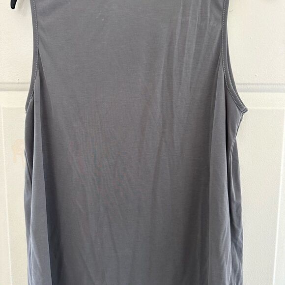 Green Zip tank blouse - Picture 3 of 3